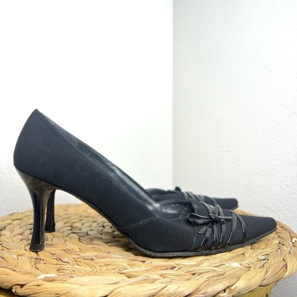Stuart Weitzman Heels pumps Pointed strappy bow detailed vamp Black Heels shoe